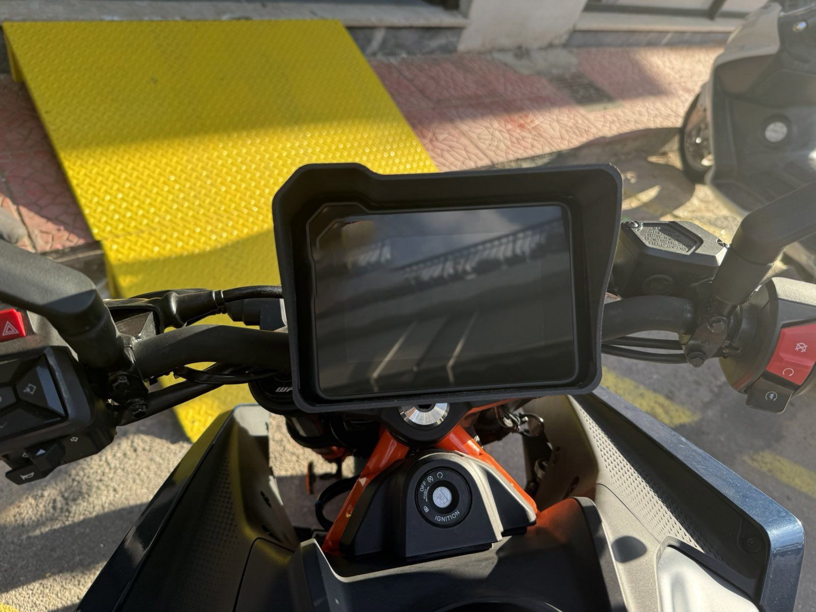 Dashboard cover with sunshade compatible with KTM 390 Duke / Adventure 2025+