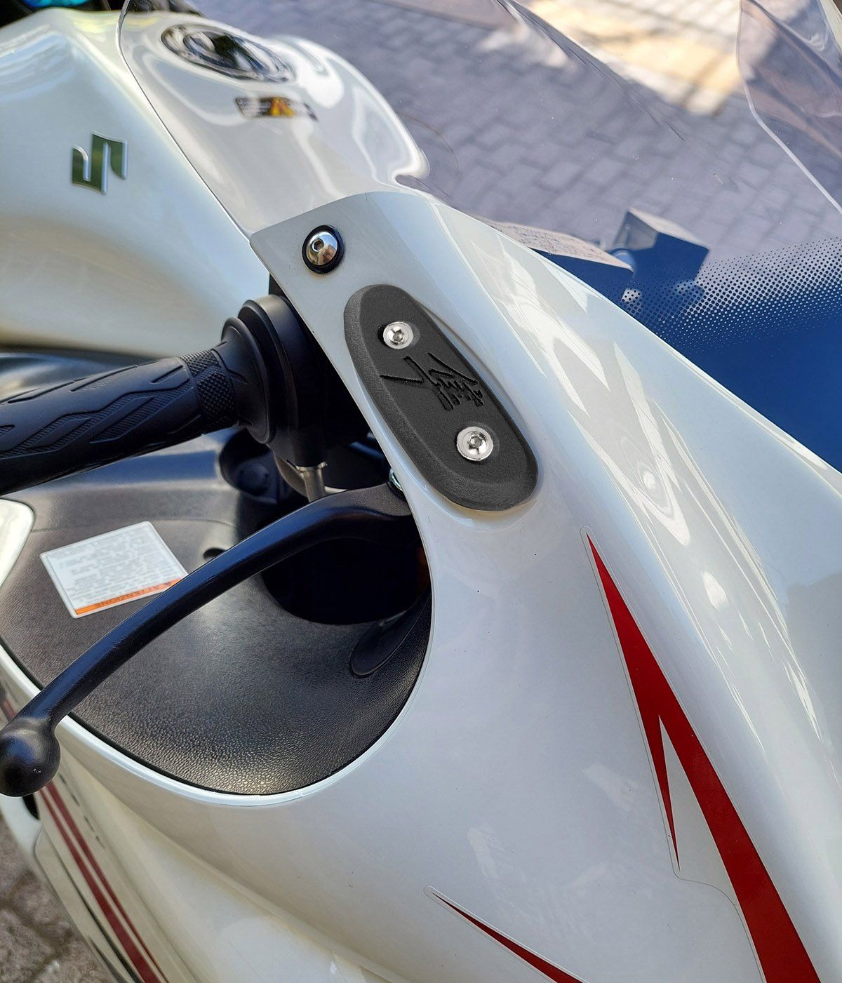 Mirror blanking plates compatible with Suzuki GSXR 1300 Hayabusa 1999-2020