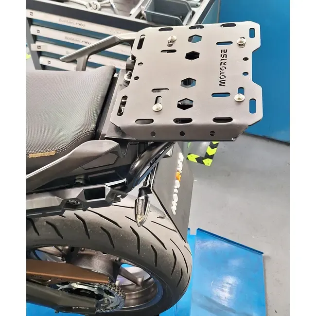 Universal luggage rack