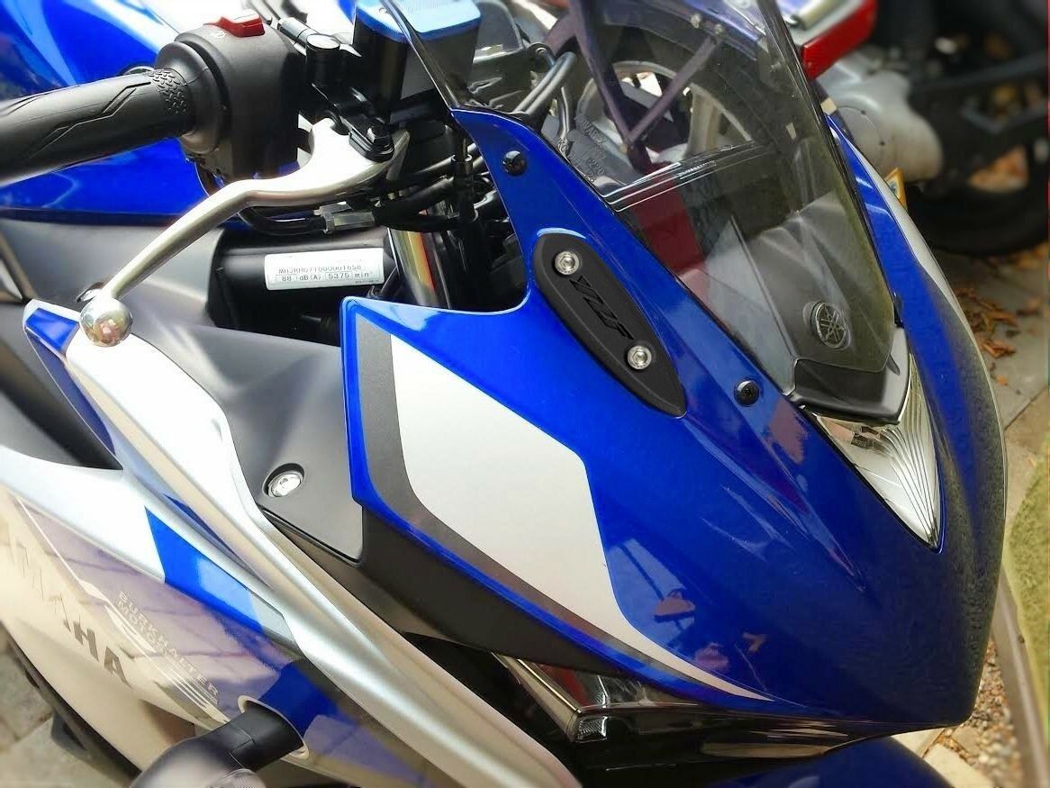 Mirror blanking plates compatible with Yamaha YZF-R3 / YZF-R25 2014-2018